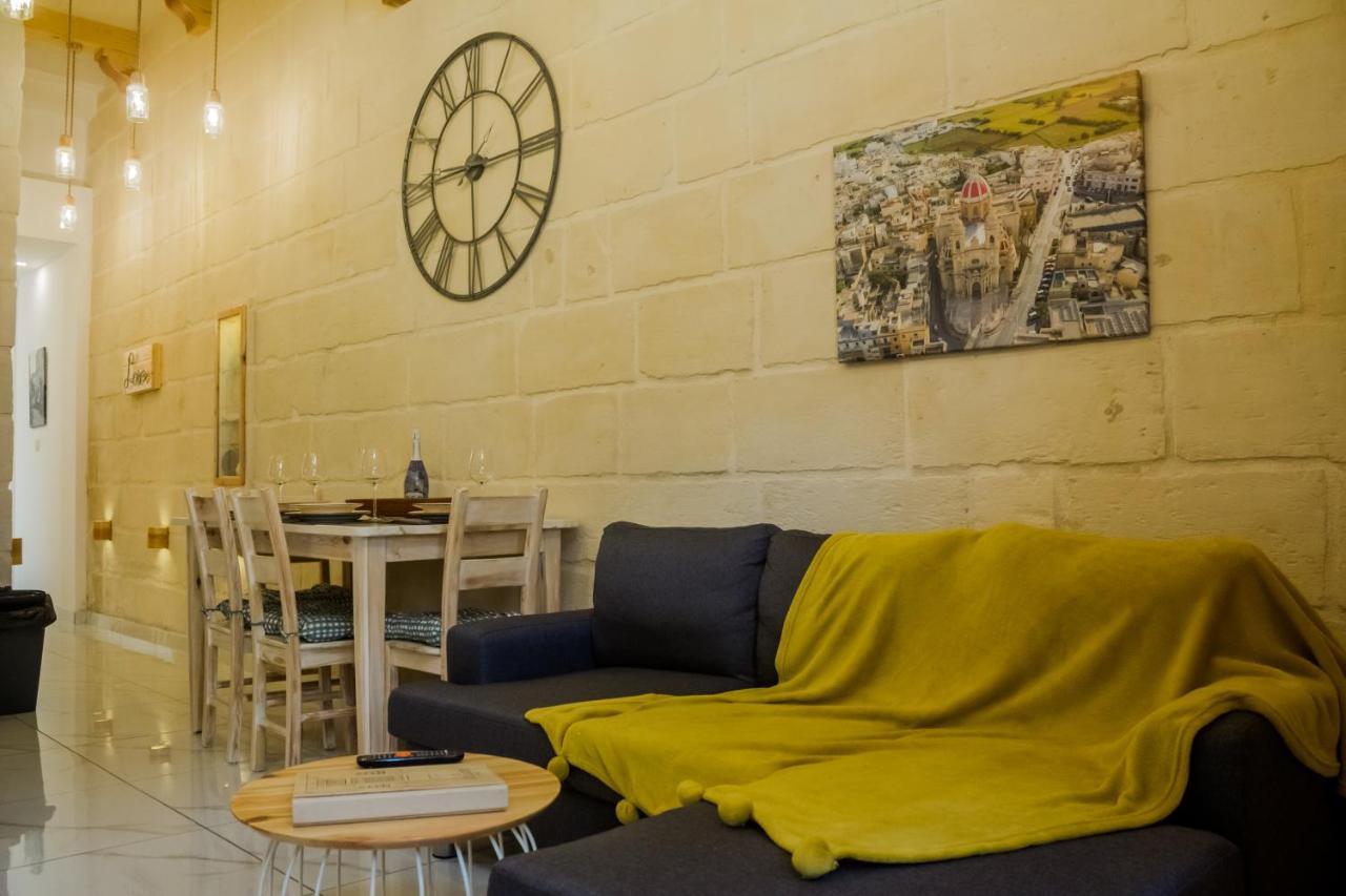 Ta' Gilard - Lovely Renovated Holiday Home Żabbar Buitenkant foto