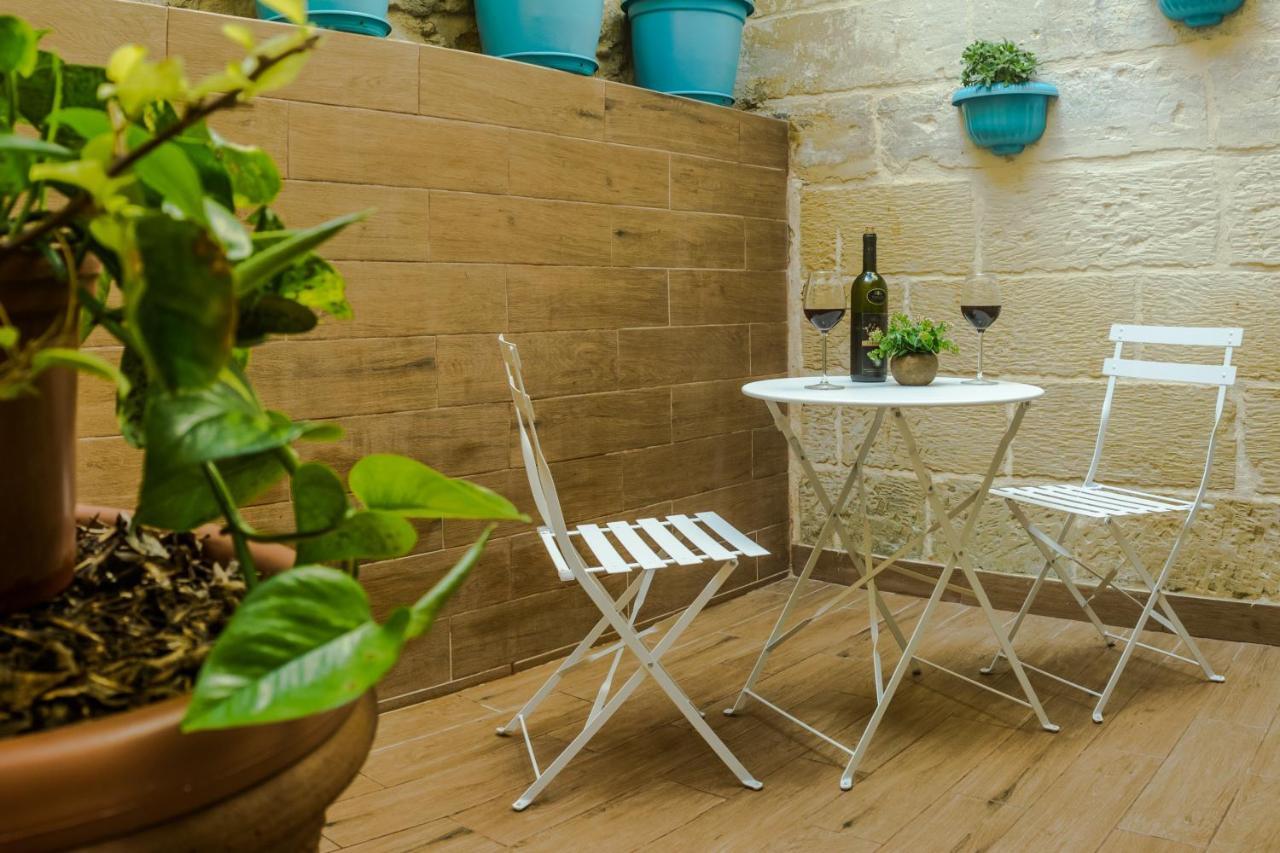 Ta' Gilard - Lovely Renovated Holiday Home Żabbar Buitenkant foto