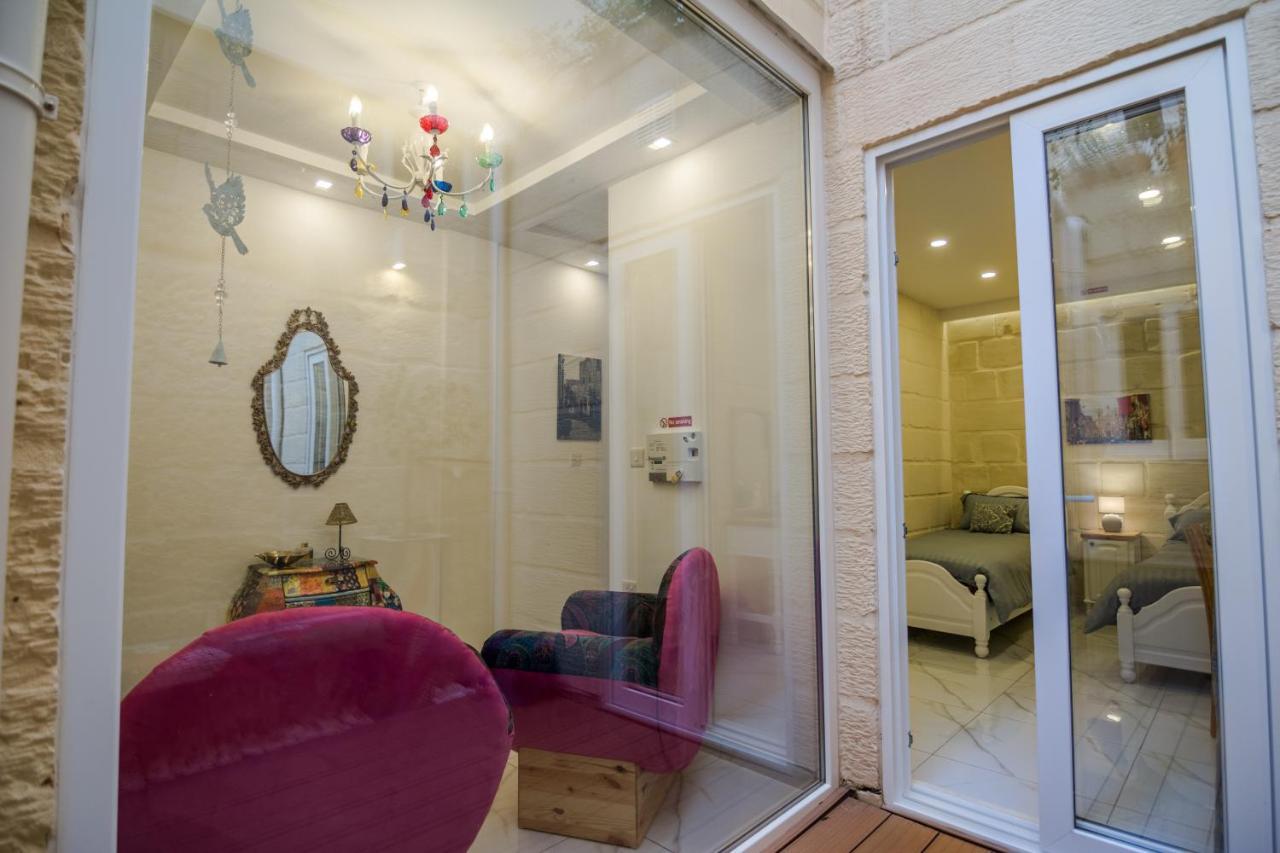 Ta' Gilard - Lovely Renovated Holiday Home Żabbar Buitenkant foto